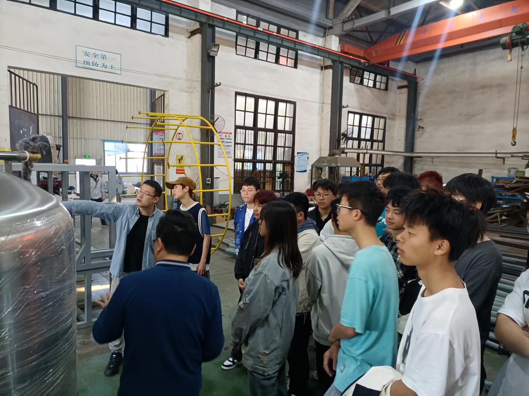 湖南工程学院近200名学生来九州平台,九州(中国)一站式服务平台
认知实习